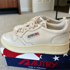 Autry women’s shoes size 38